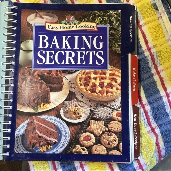 BAKING COLLECTION 3 Cookbooks in One - Picture 3 of 10